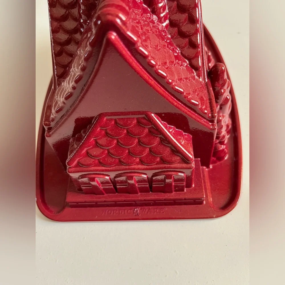 RED NORDIC WARE Gingerbread Christmas House Cake Bundt Pan 9-Cups Holiday Baking